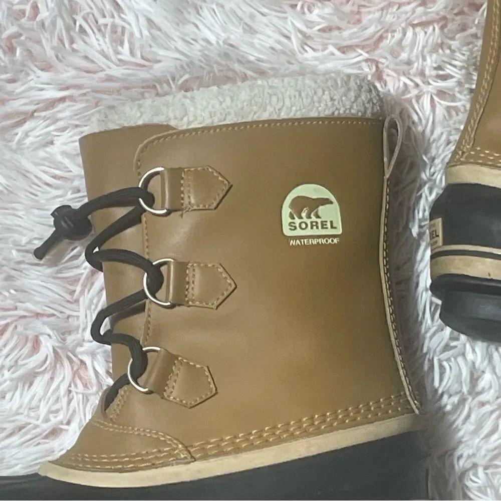 SOREL WINTER BOOTS - Picture 4 of 7